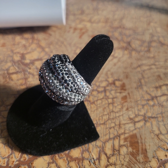 Swarovski 3 Ring Bundle - Picture 3 of 15